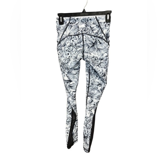 Lululemon Floral Mesh Panel Leggings – Size 4 (Rare Print) - Picture 3 of 3